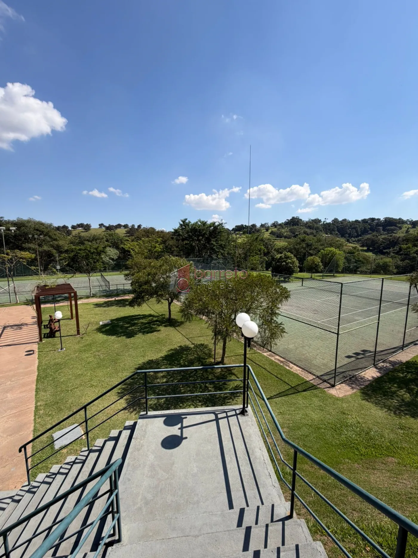 TERRENO À VENDA NO CONDOMÍNIO RESERVA SANTA MÔNICA EM ITUPEVA/SP