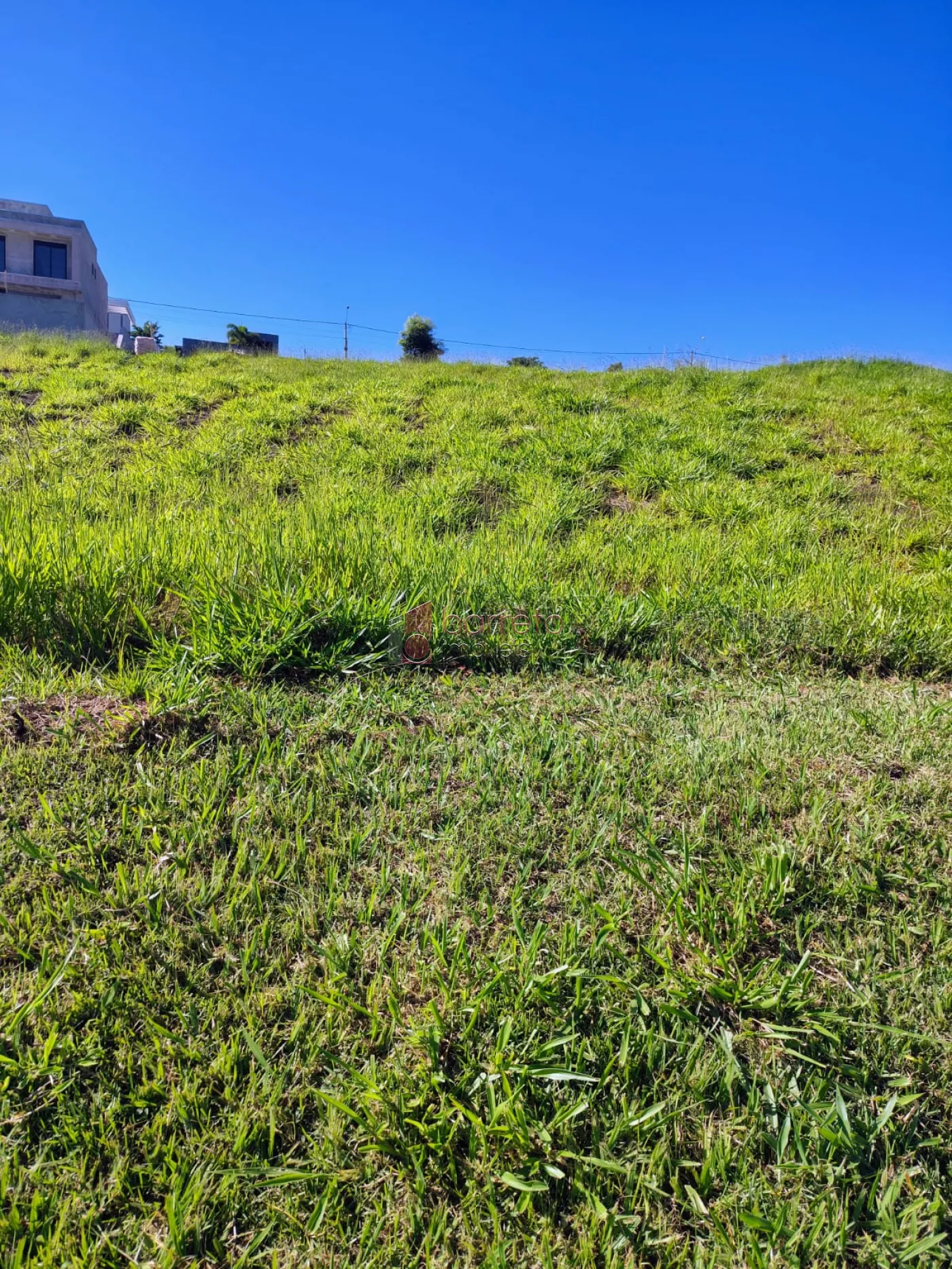 TERRENO À VENDA NO CONDOMÍNIO RESERVA SANTA MÔNICA EM ITUPEVA/SP