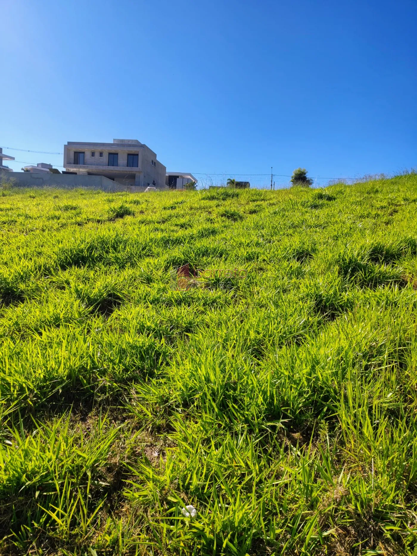 TERRENO À VENDA NO CONDOMÍNIO RESERVA SANTA MÔNICA EM ITUPEVA/SP