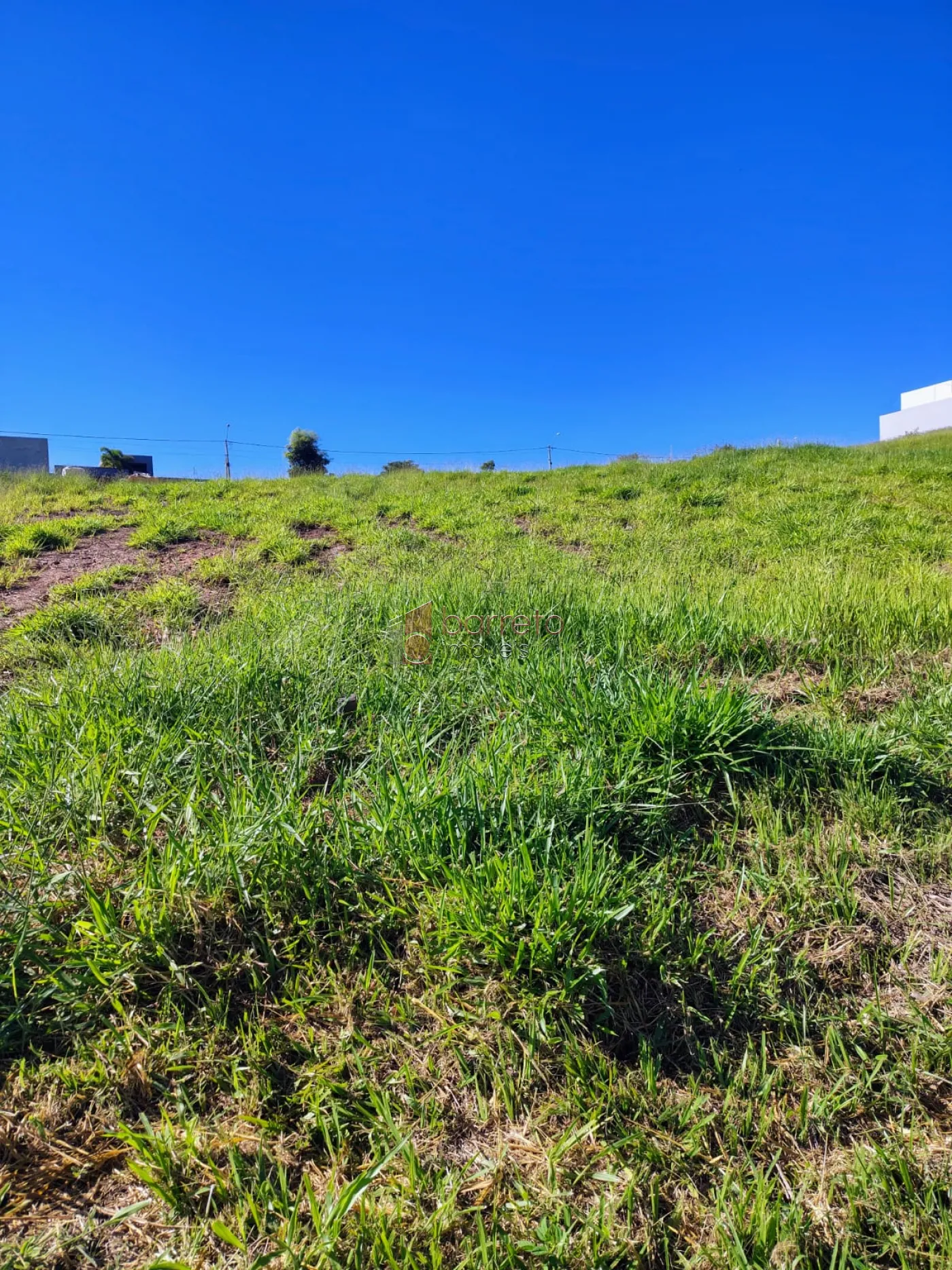 TERRENO À VENDA NO CONDOMÍNIO RESERVA SANTA MÔNICA EM ITUPEVA/SP