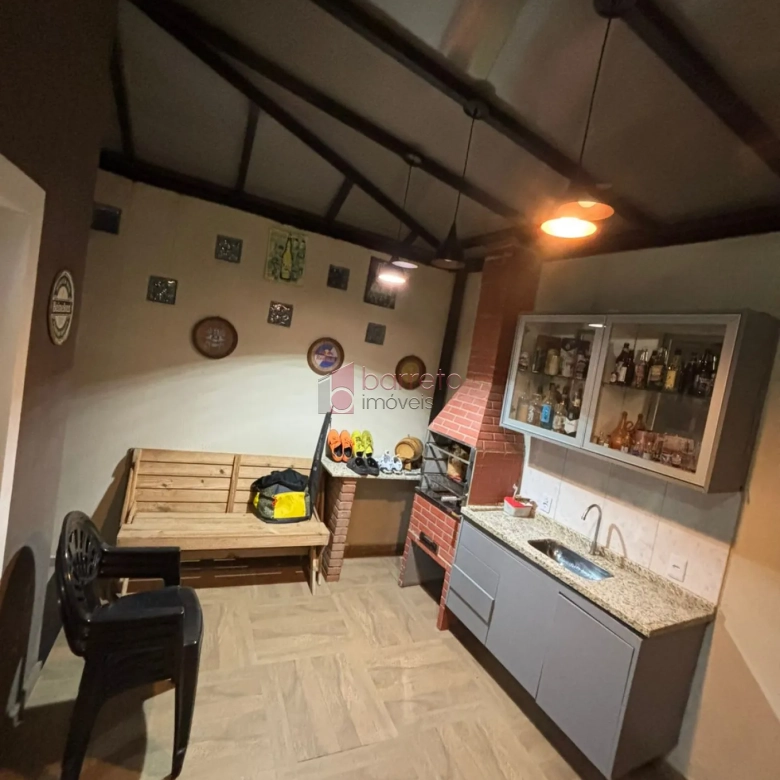 CASA COM 02 SUÍTES À VENDA NO RESERVA DOS MANACÁS – BAIRRO NOVA TRIESTE EM JARINU/SP