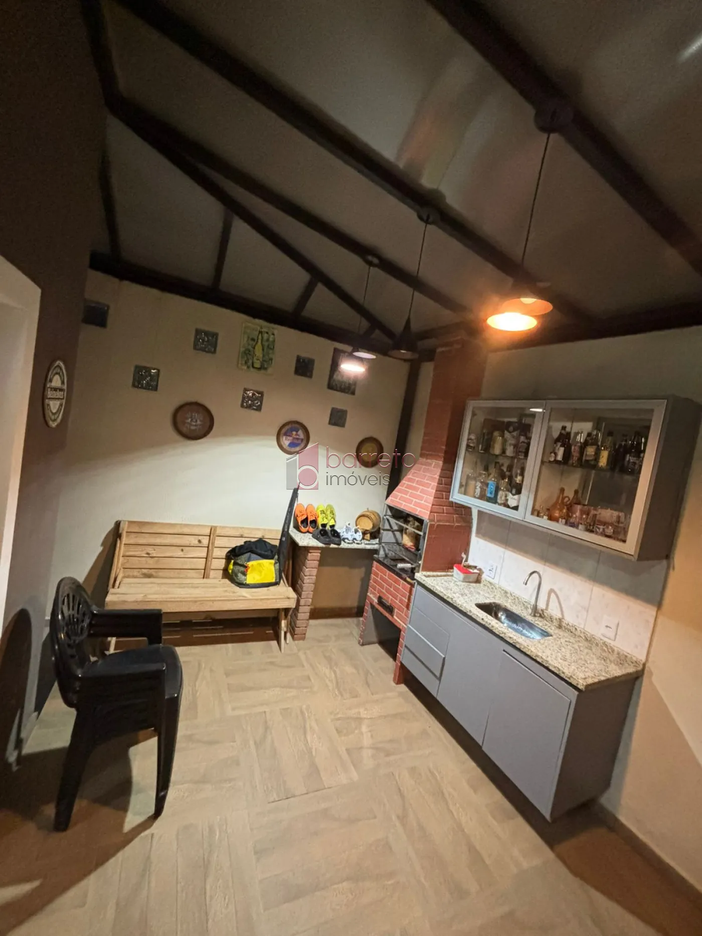 CASA COM 02 SUÍTES À VENDA NO RESERVA DOS MANACÁS – BAIRRO NOVA TRIESTE EM JARINU/SP