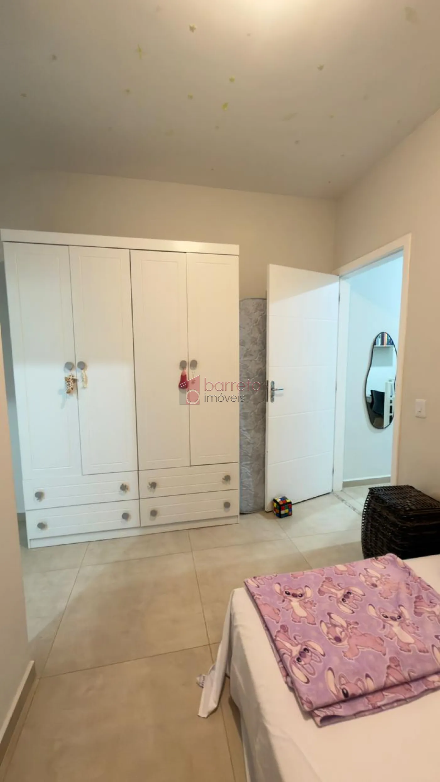 CASA COM 02 SUÍTES À VENDA NO RESERVA DOS MANACÁS – BAIRRO NOVA TRIESTE EM JARINU/SP