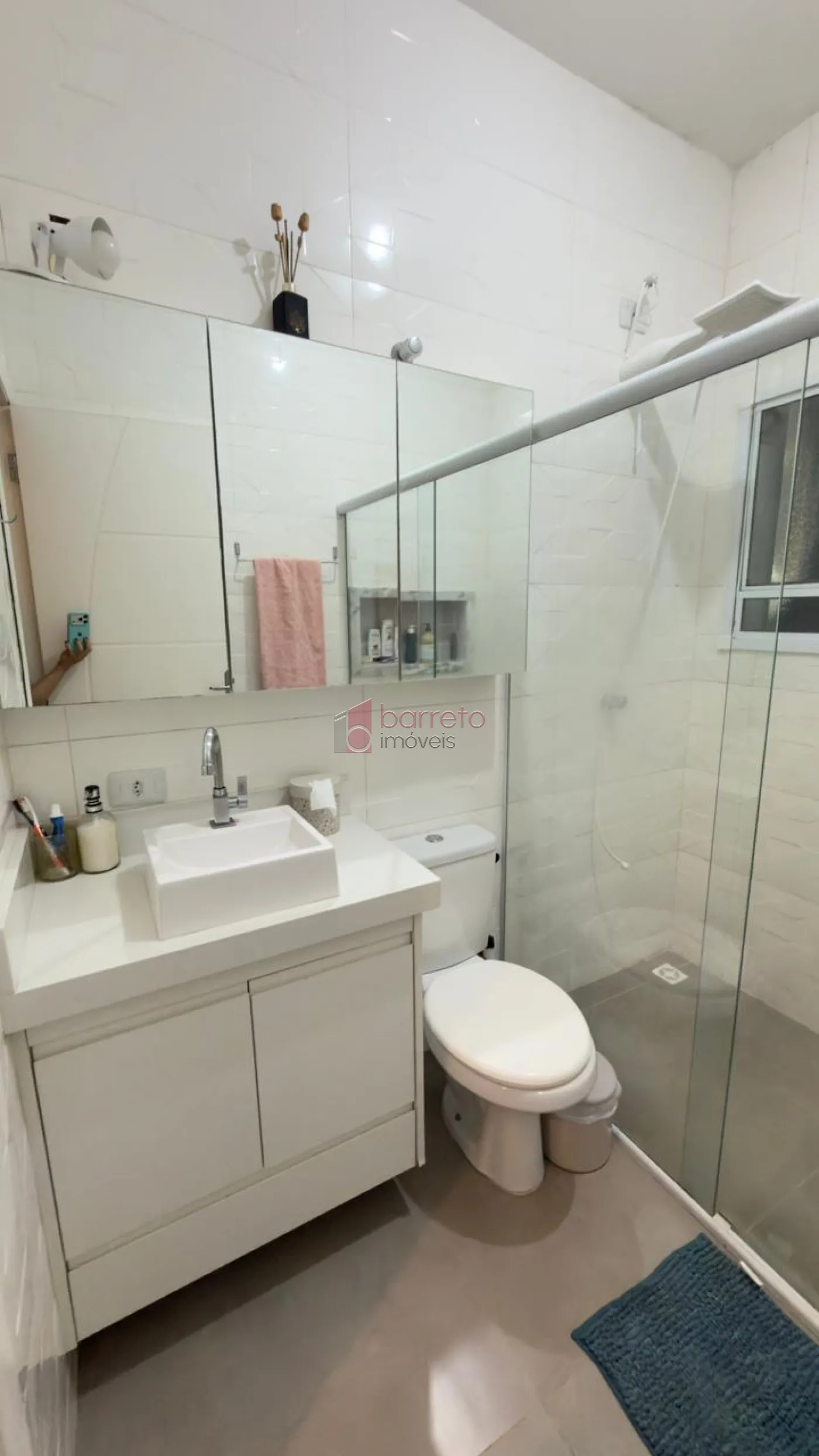 CASA COM 02 SUÍTES À VENDA NO RESERVA DOS MANACÁS – BAIRRO NOVA TRIESTE EM JARINU/SP