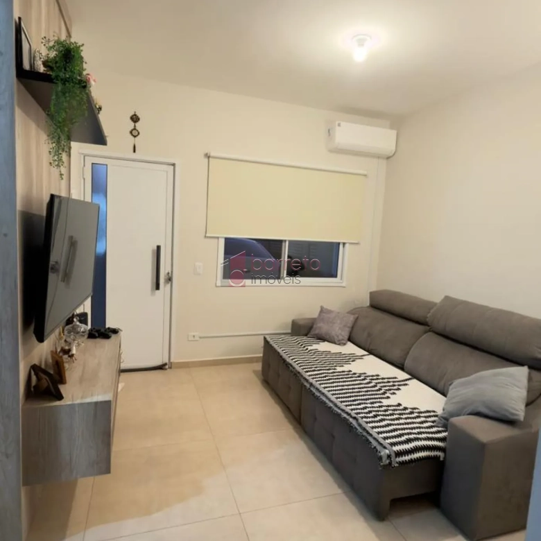 CASA COM 02 SUÍTES À VENDA NO RESERVA DOS MANACÁS – BAIRRO NOVA TRIESTE EM JARINU/SP