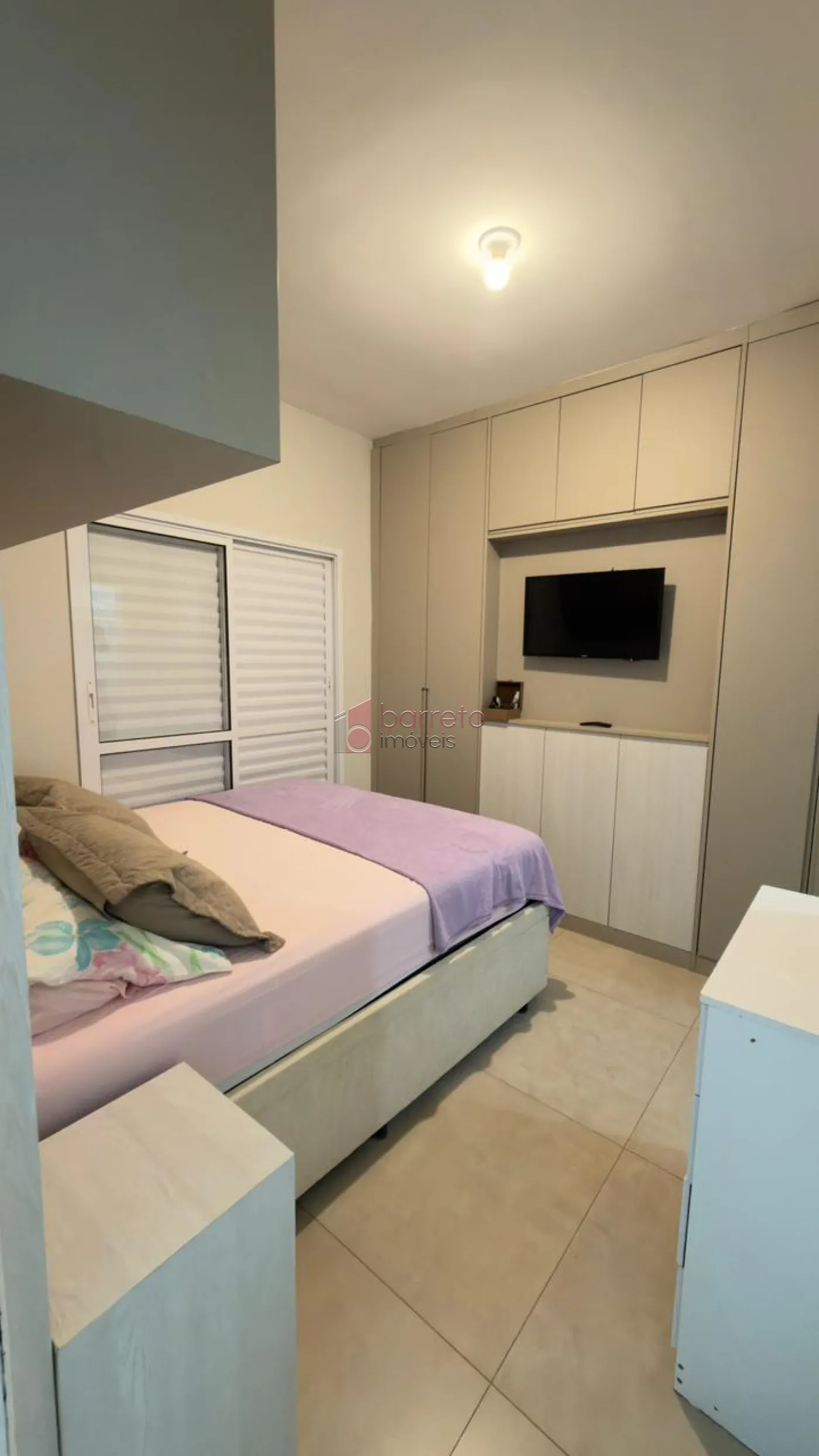 CASA COM 02 SUÍTES À VENDA NO RESERVA DOS MANACÁS – BAIRRO NOVA TRIESTE EM JARINU/SP