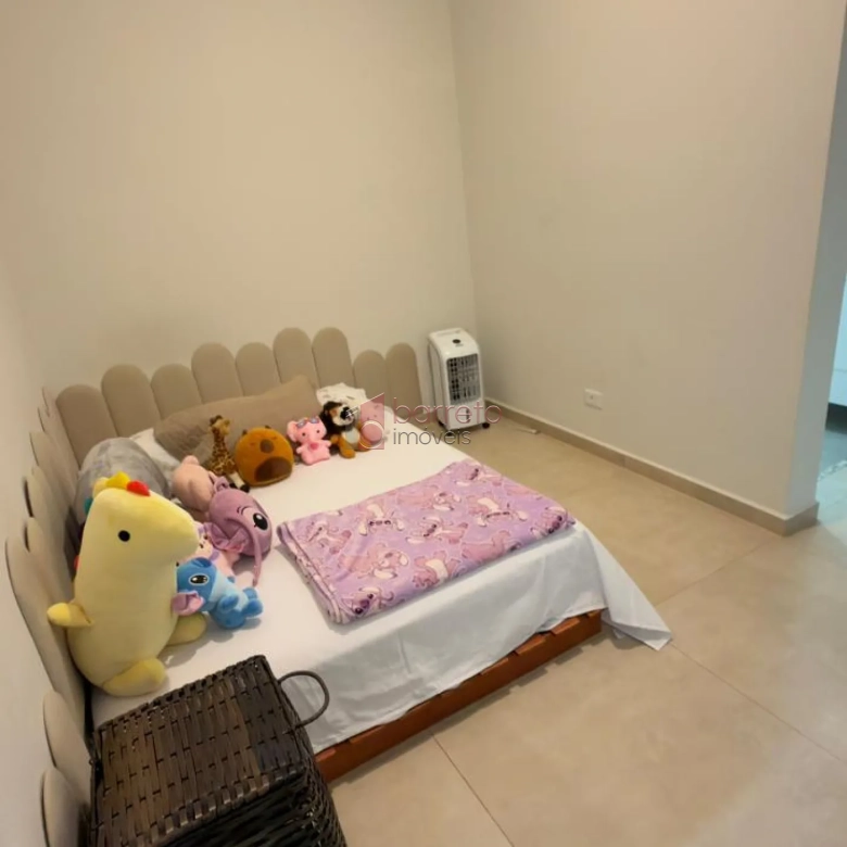 CASA COM 02 SUÍTES À VENDA NO RESERVA DOS MANACÁS – BAIRRO NOVA TRIESTE EM JARINU/SP
