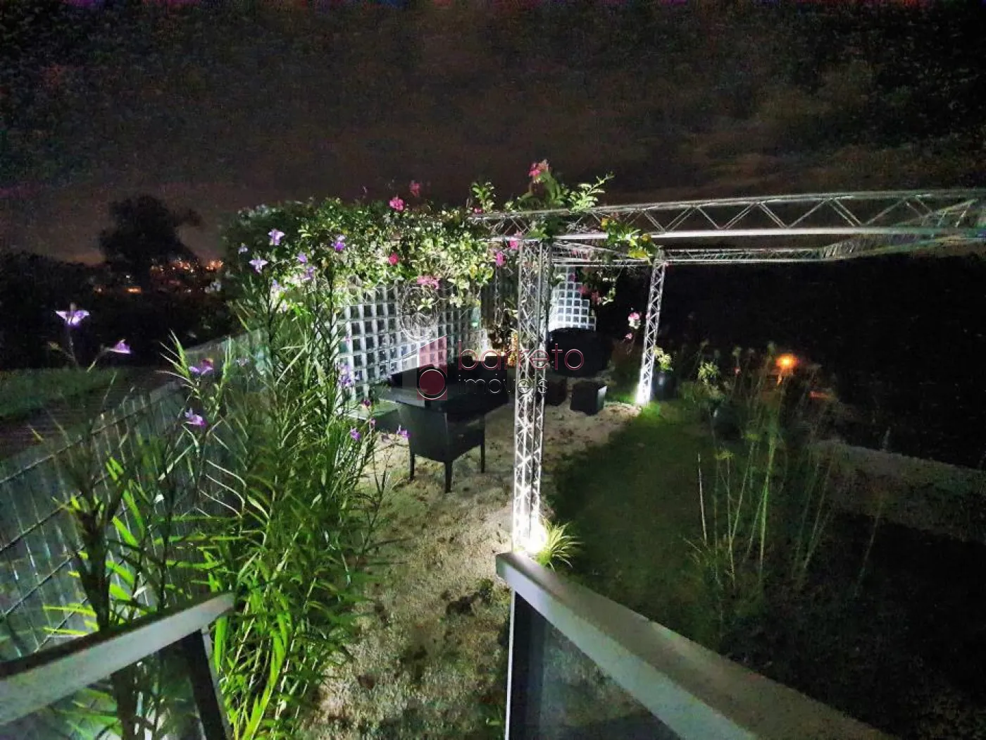 CASA ALTO PADRÃO À VENDA NO CONDOMÍNIO CHÁCARA MALOTA EM JUNDIAÍ/SP