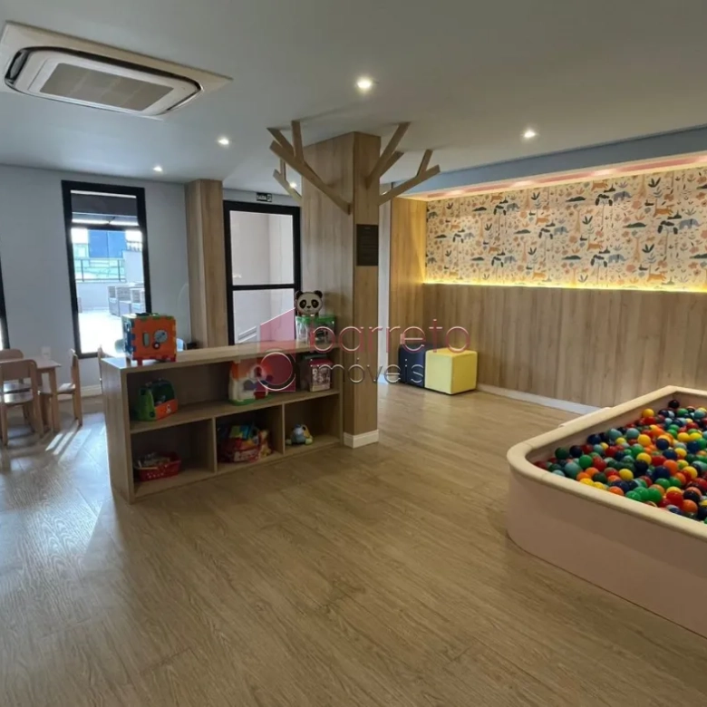 APARTAMENTO ALTO PADRÃO À VENDA NO CONDOMÍNIO CHRONOS – JUNDIAÍ/SP