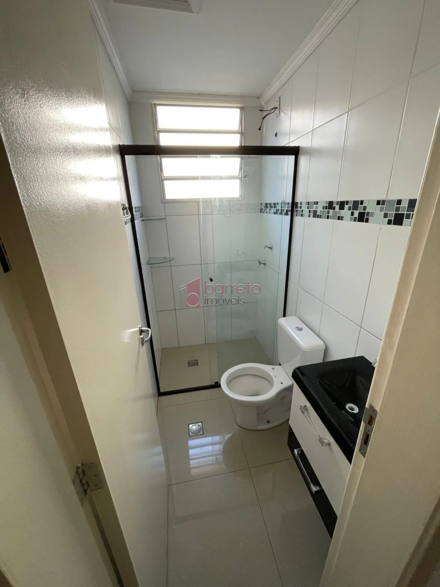APARTAMENTO TÉRREO PARA LOCAÇÃO E VENDA NO CONDOMÍNIO PARQUE JAMILE – JUNDIAÍ/SP