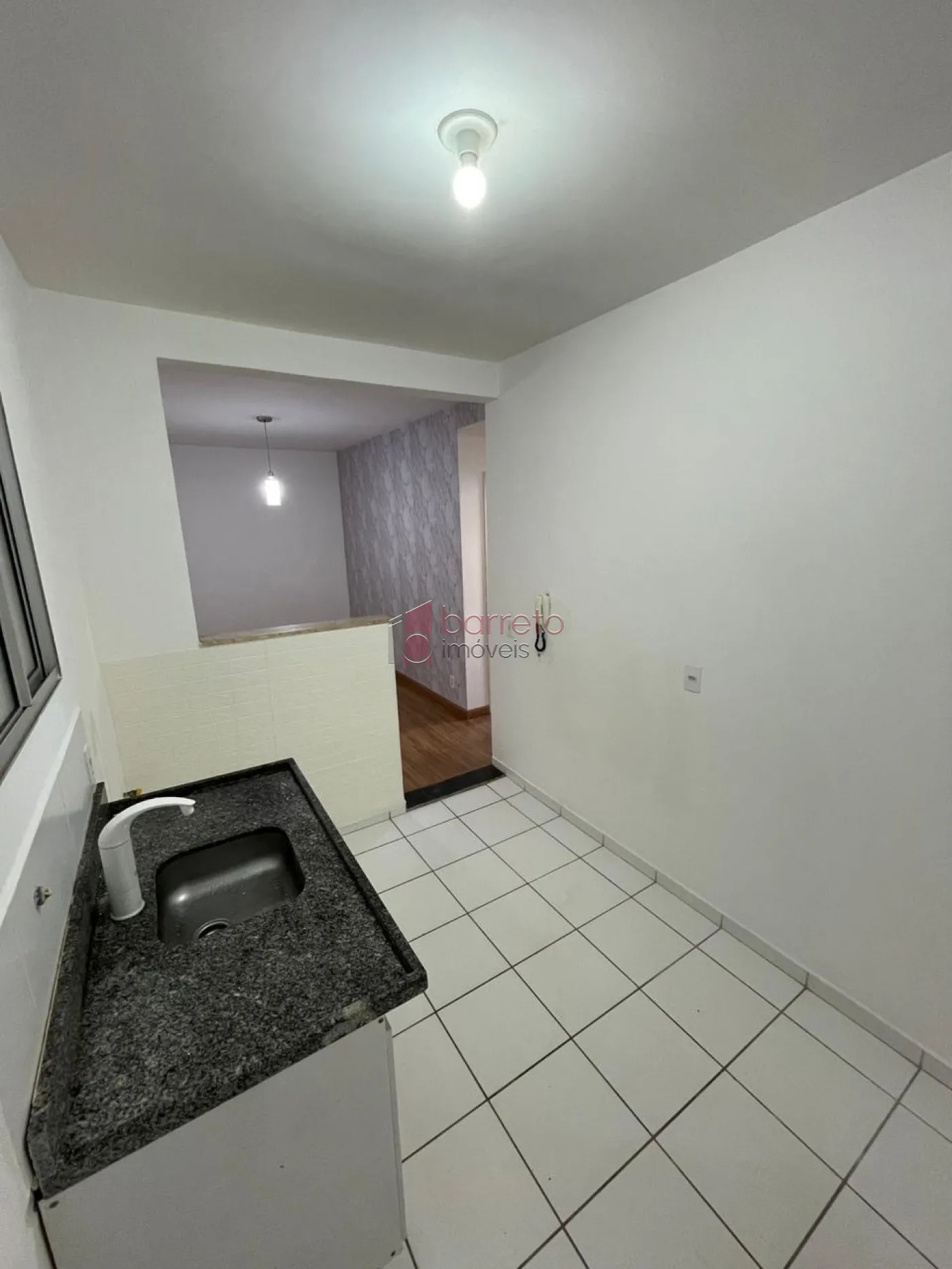 APARTAMENTO TÉRREO PARA LOCAÇÃO E VENDA NO CONDOMÍNIO PARQUE JAMILE – JUNDIAÍ/SP