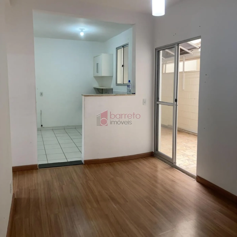APARTAMENTO TÉRREO PARA LOCAÇÃO E VENDA NO CONDOMÍNIO PARQUE JAMILE – JUNDIAÍ/SP