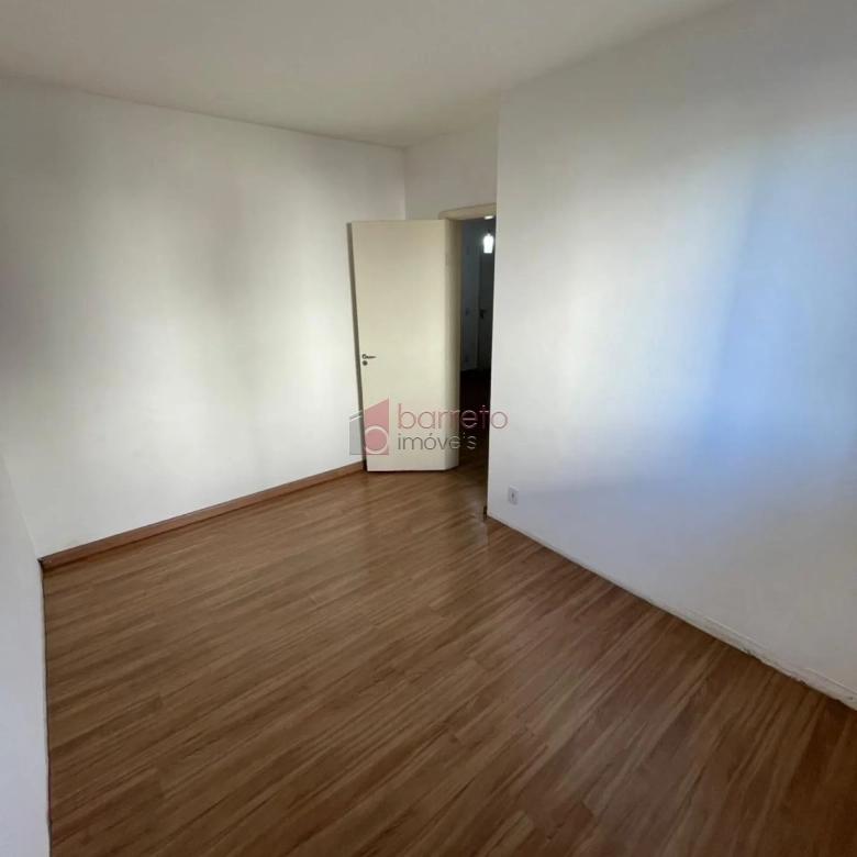 APARTAMENTO TÉRREO PARA LOCAÇÃO E VENDA NO CONDOMÍNIO PARQUE JAMILE – JUNDIAÍ/SP