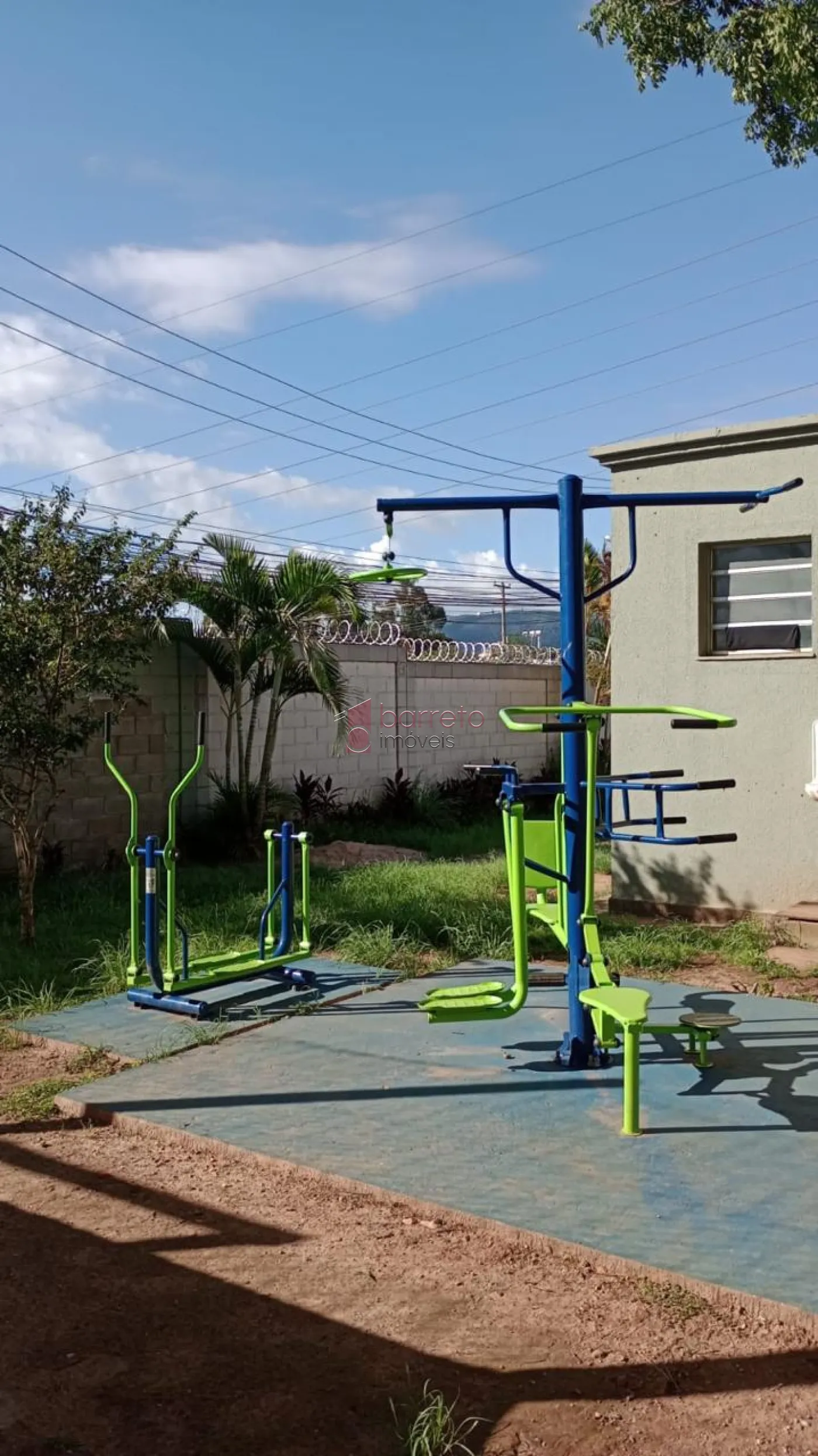 APARTAMENTO TÉRREO PARA LOCAÇÃO E VENDA NO CONDOMÍNIO PARQUE JAMILE – JUNDIAÍ/SP