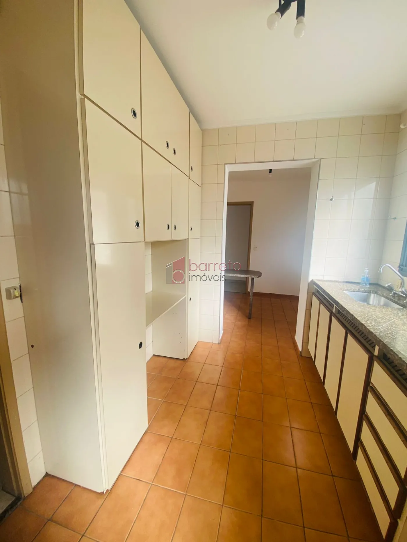 APARTAMENTO PARA LOCAÇÃO E VENDA NO CONDOMÍNIO LOS ANGELES – JUNDIAÍ/SP