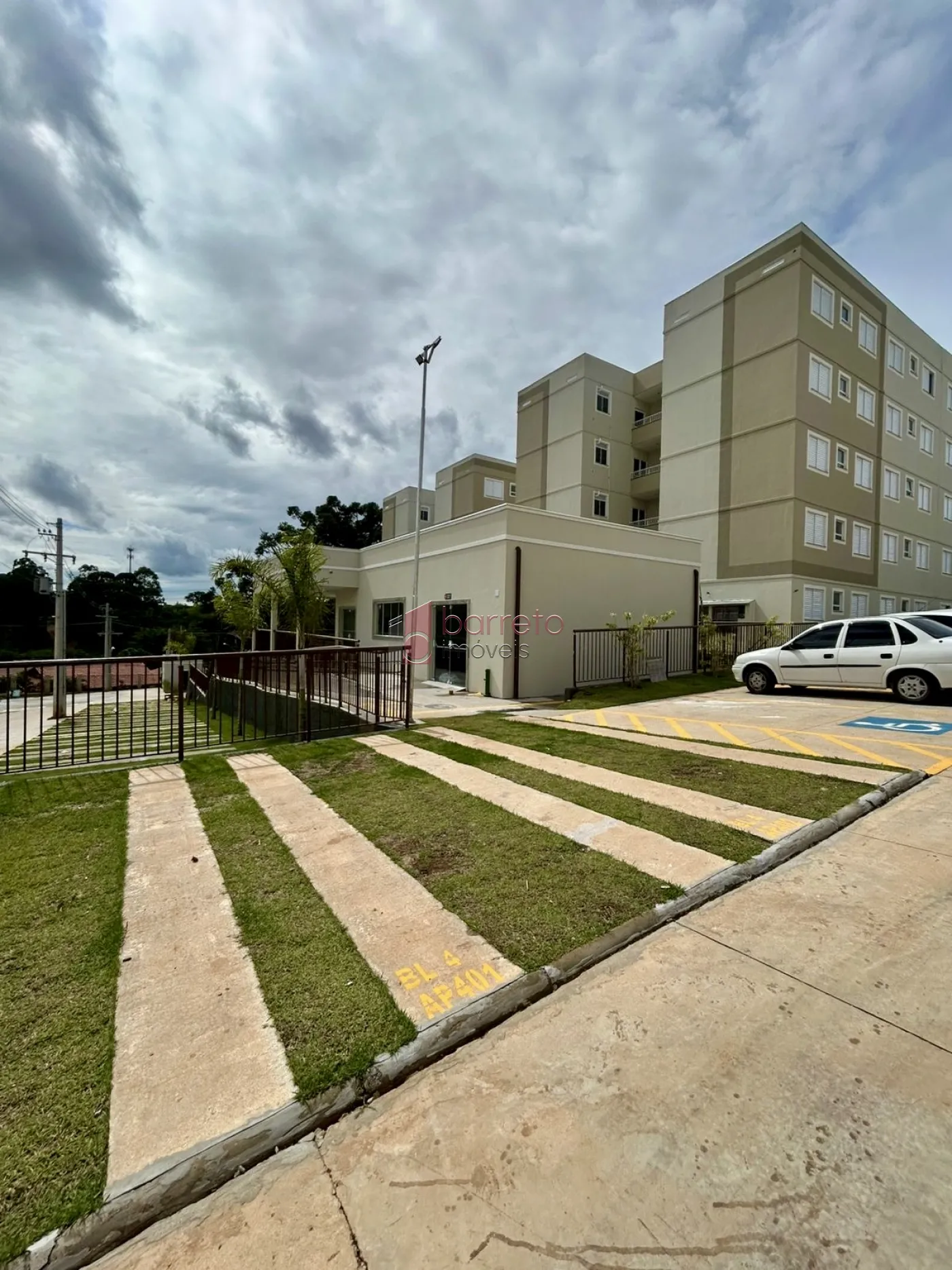 APARTAMENTO À VENDA NO RESIDENCIAL JARDIM DAS ARAUCÁRIAS – ENGORDADOURO – JUNDIAÍ/SP