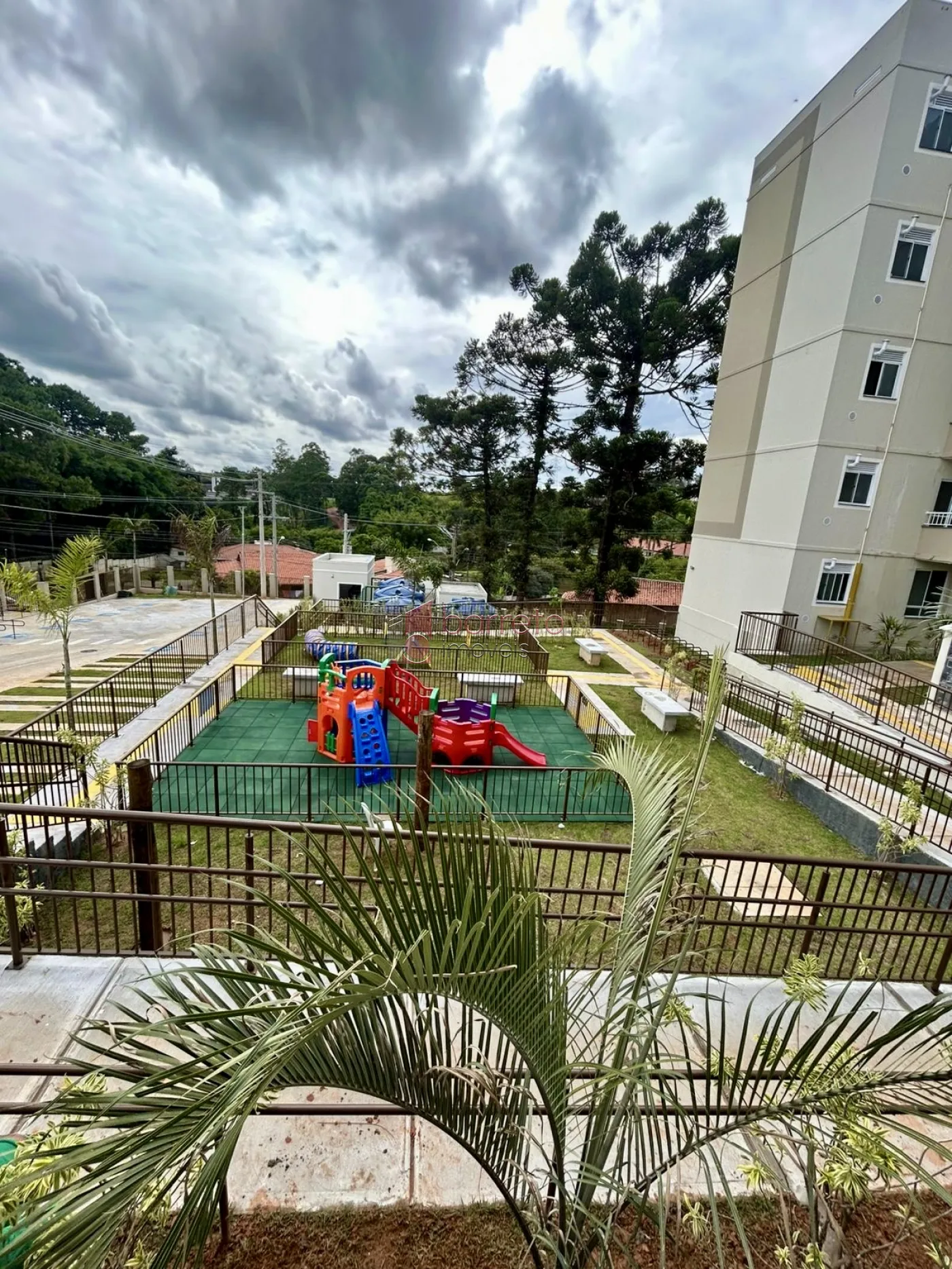APARTAMENTO À VENDA NO RESIDENCIAL JARDIM DAS ARAUCÁRIAS – ENGORDADOURO – JUNDIAÍ/SP