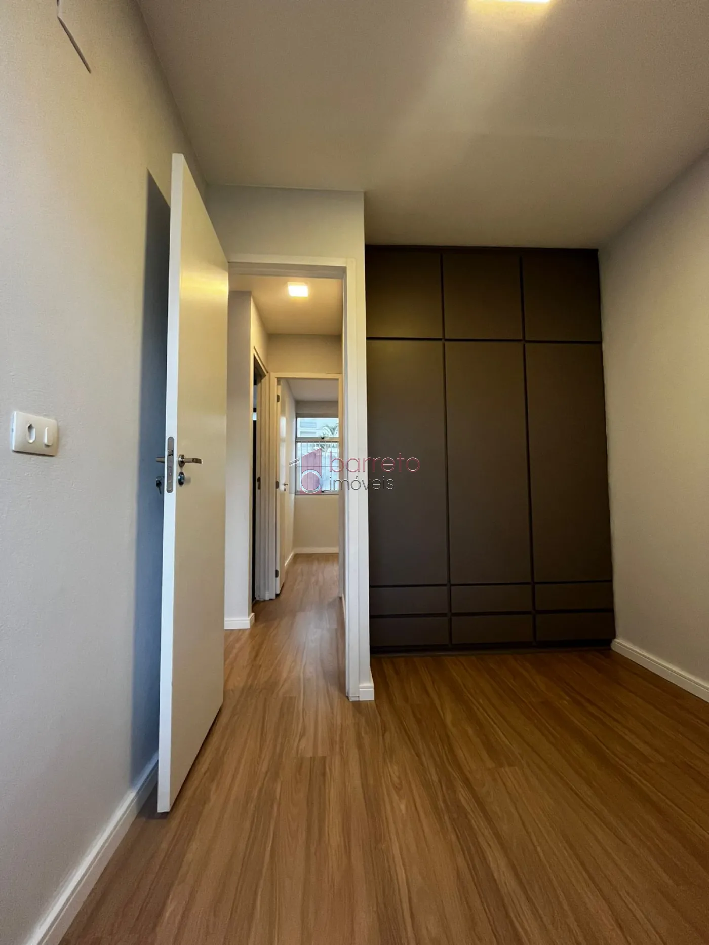 APARTAMENTO À VENDA NO CONDOMÍNIO RESIDENCIAL ANHANGUERA EM JUNDIAÍ/SP