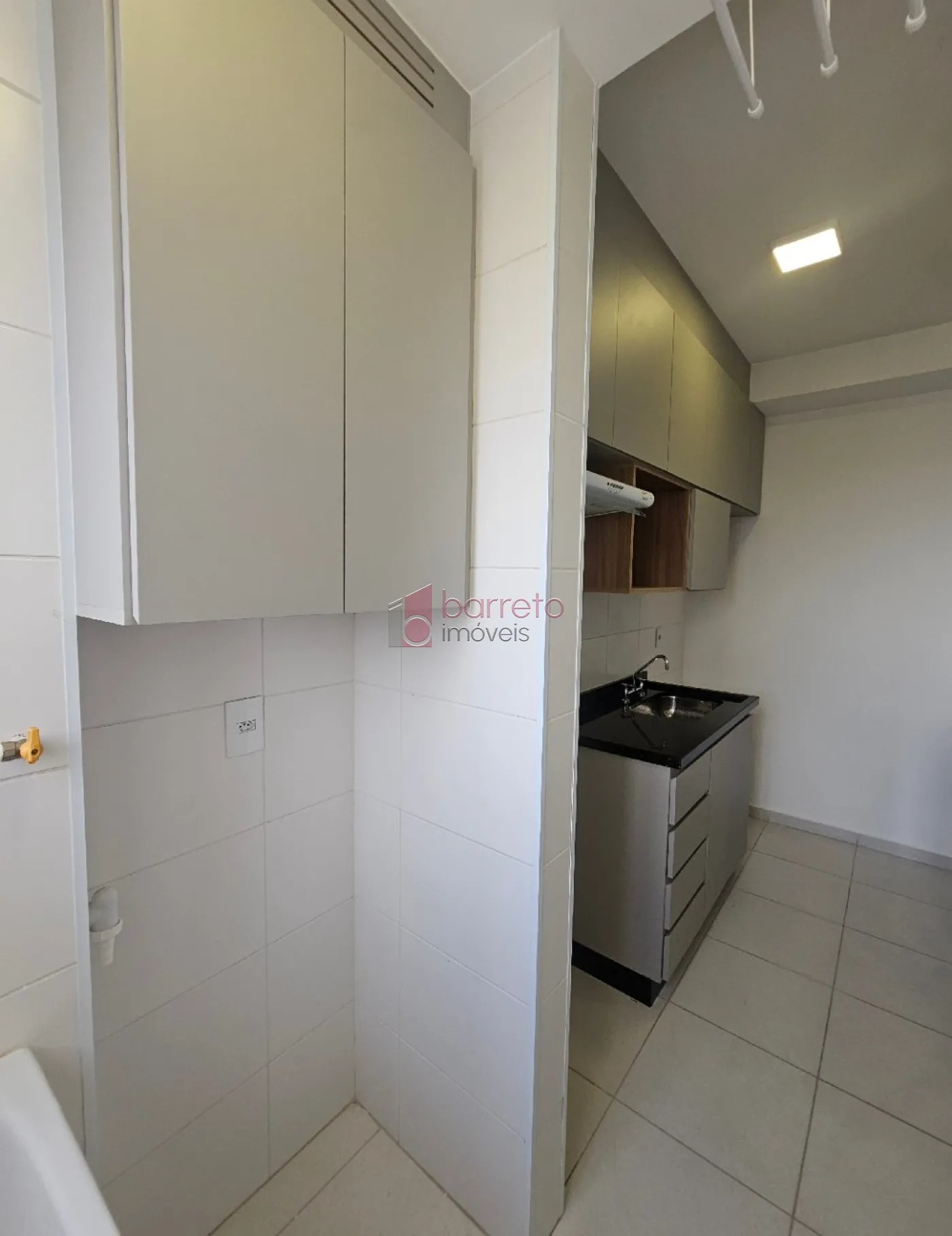 APARTAMENTO COM 02 QUARTOS À VENDA NO CONDOMÍNIO ALTOS DA SAMUEL MARTINS – JARDIM DO LAGO – JUNDIAÍ/SP