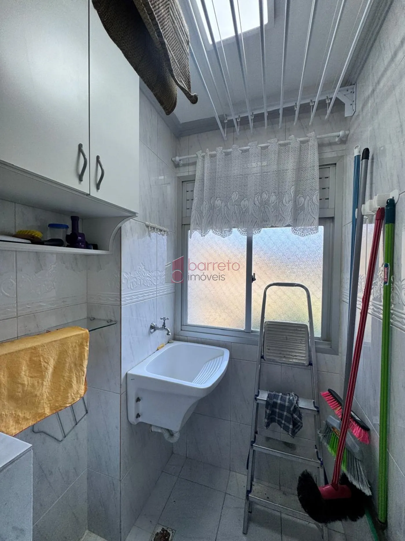 APARTAMENTO MOBILIADO PARA LOCAÇÃO E VENDA NO CONDOMÍNIO NOVE DE JULHO II – JUNDIAÍ/SP