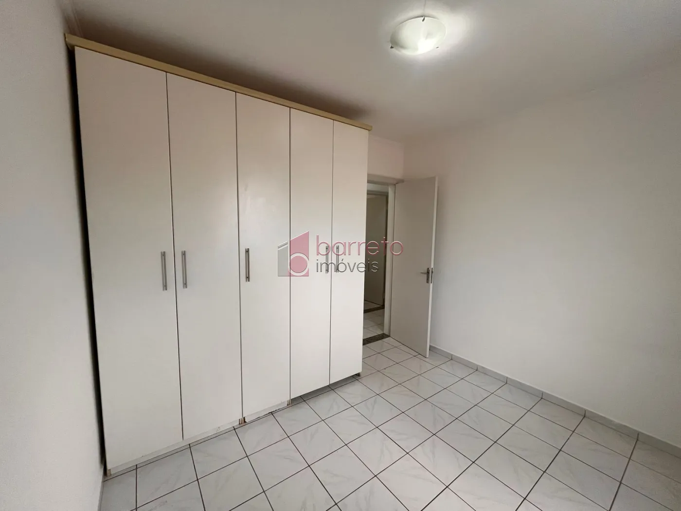 APARTAMENTO PARA LOCAÇÃO NO CONDOMÍNIO PORTAL DAS PALMEIRAS – JUNDIAÍ/SP