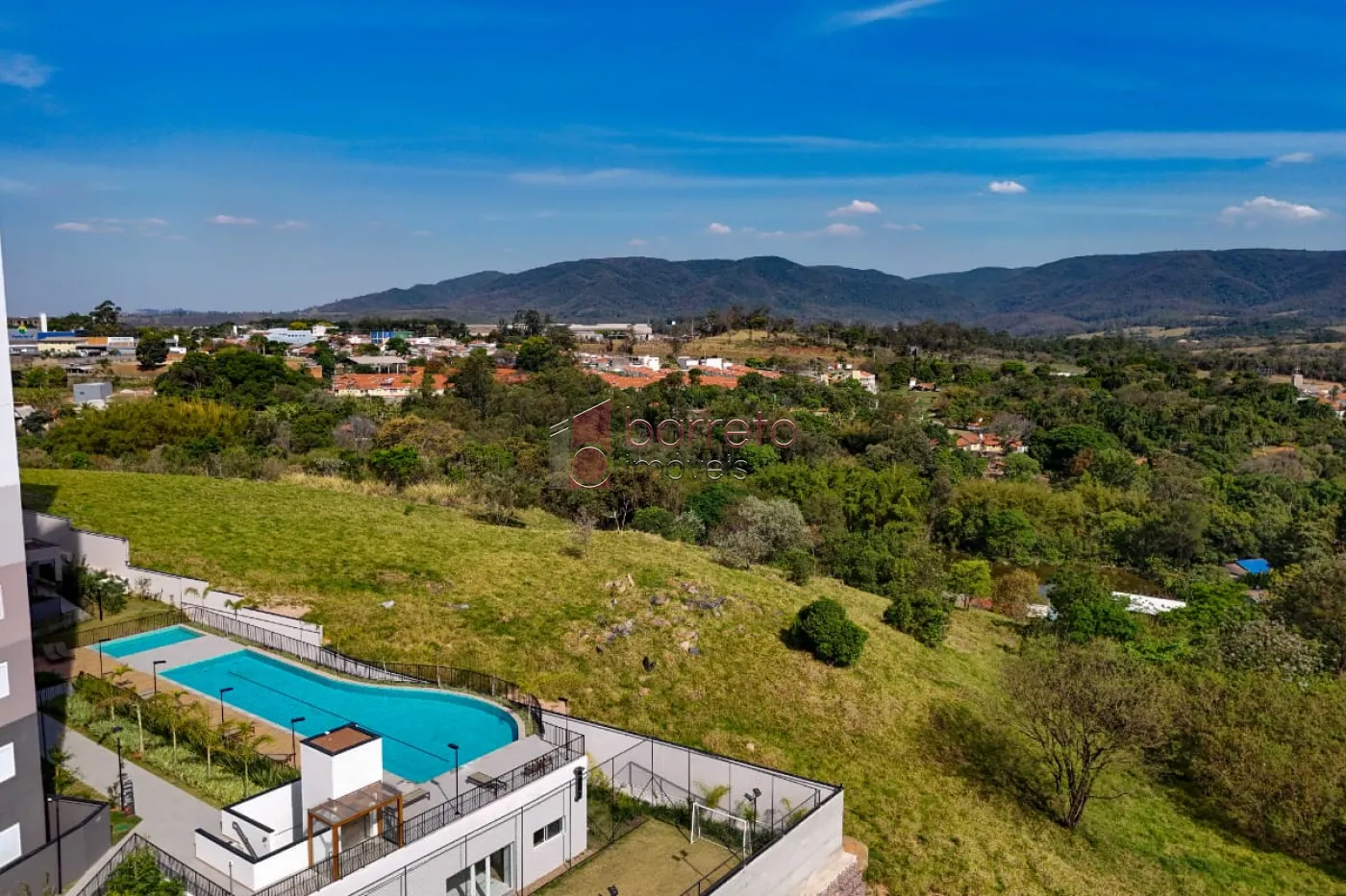 APARTAMENTO COM 02 QUARTOS À VENDA NO RESIDENCIAL LA SIERRA – MEDEIROS – JUNDIAÍ/SP