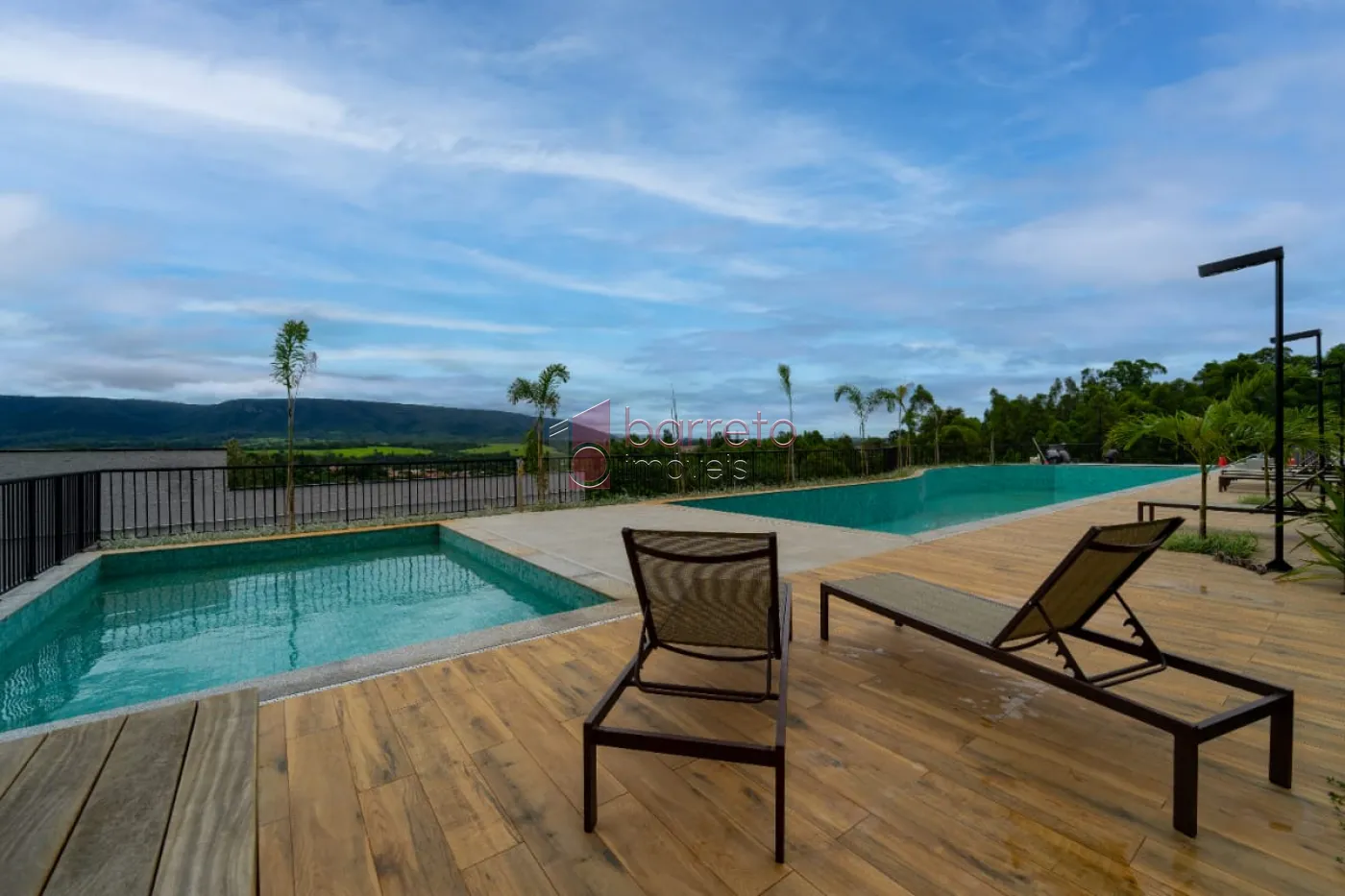 APARTAMENTO COM 02 QUARTOS À VENDA NO RESIDENCIAL LA SIERRA – MEDEIROS – JUNDIAÍ/SP