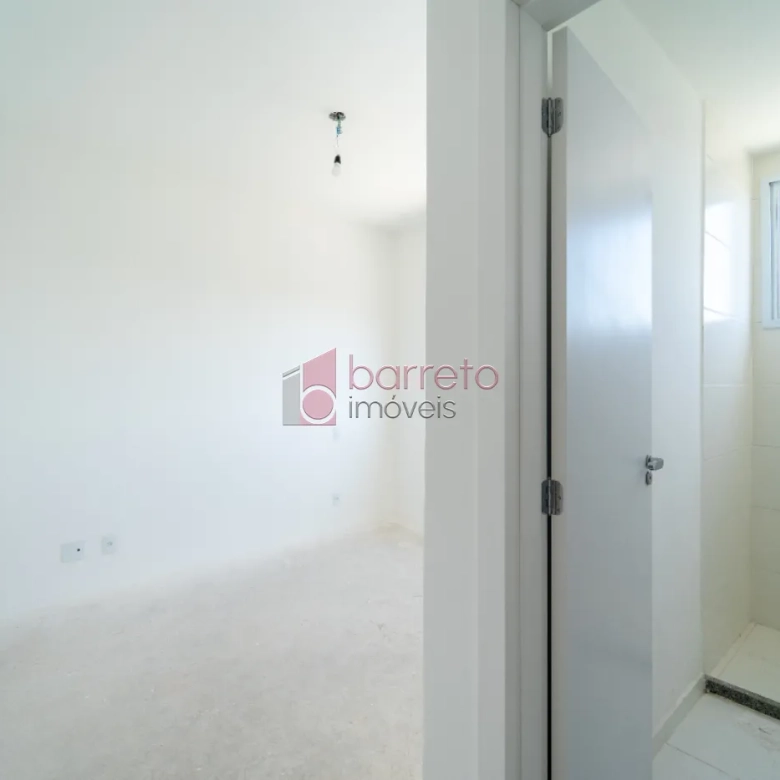 APARTAMENTO COM 02 QUARTOS À VENDA NO RESIDENCIAL LA SIERRA – MEDEIROS – JUNDIAÍ/SP