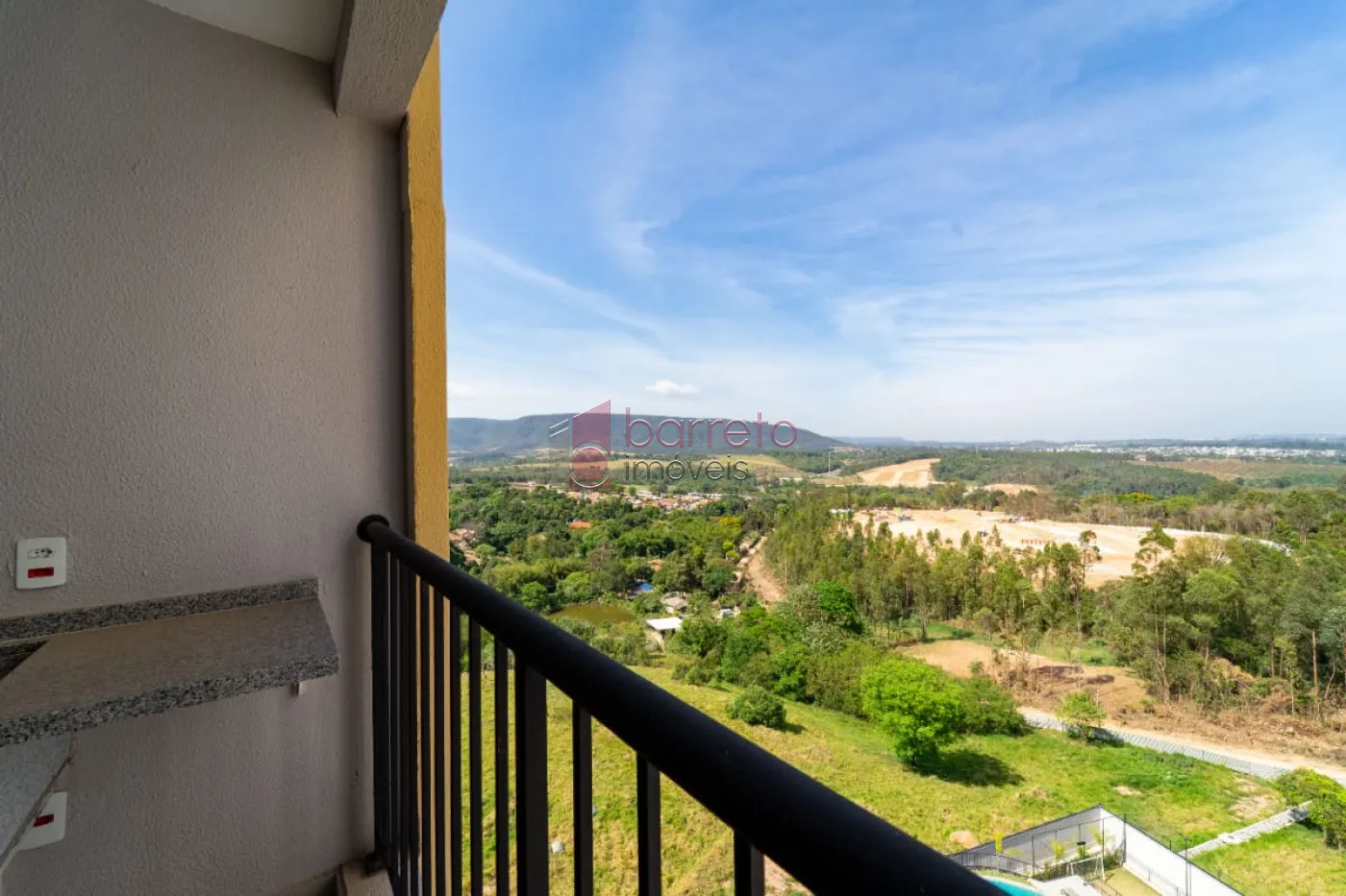 APARTAMENTO COM 02 QUARTOS À VENDA NO RESIDENCIAL LA SIERRA – MEDEIROS – JUNDIAÍ/SP