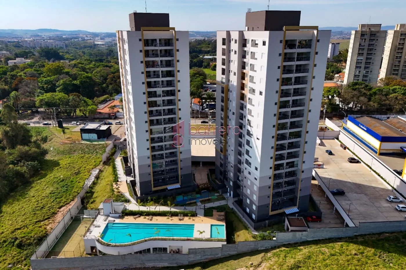 APARTAMENTO COM 02 QUARTOS À VENDA NO RESIDENCIAL LA SIERRA – MEDEIROS – JUNDIAÍ/SP
