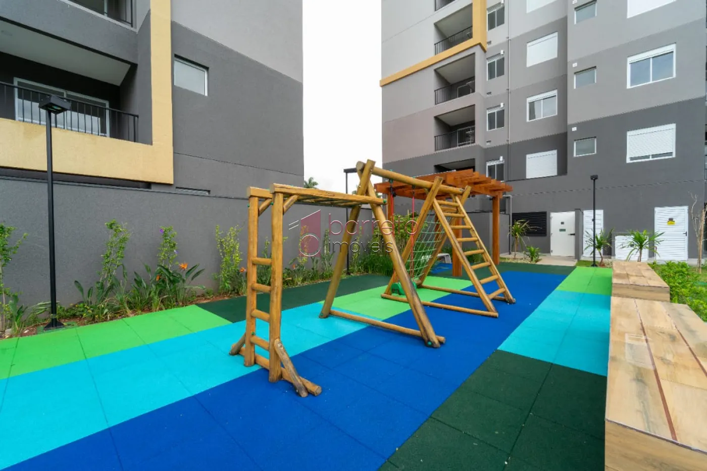 APARTAMENTO COM 02 QUARTOS À VENDA NO RESIDENCIAL LA SIERRA – MEDEIROS – JUNDIAÍ/SP