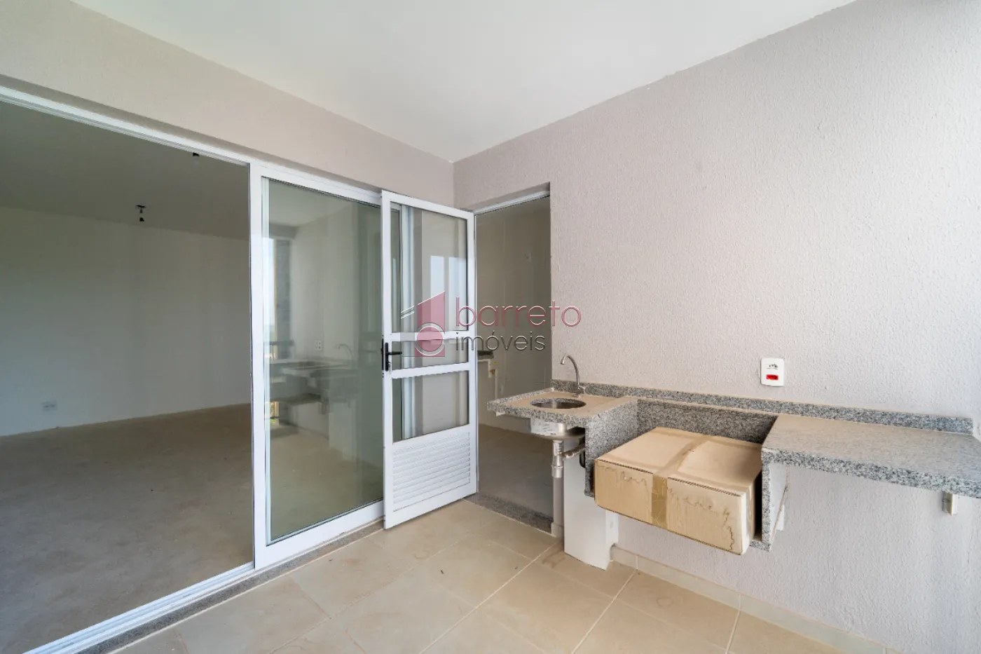 APARTAMENTO COM 02 QUARTOS À VENDA NO RESIDENCIAL LA SIERRA – MEDEIROS – JUNDIAÍ/SP
