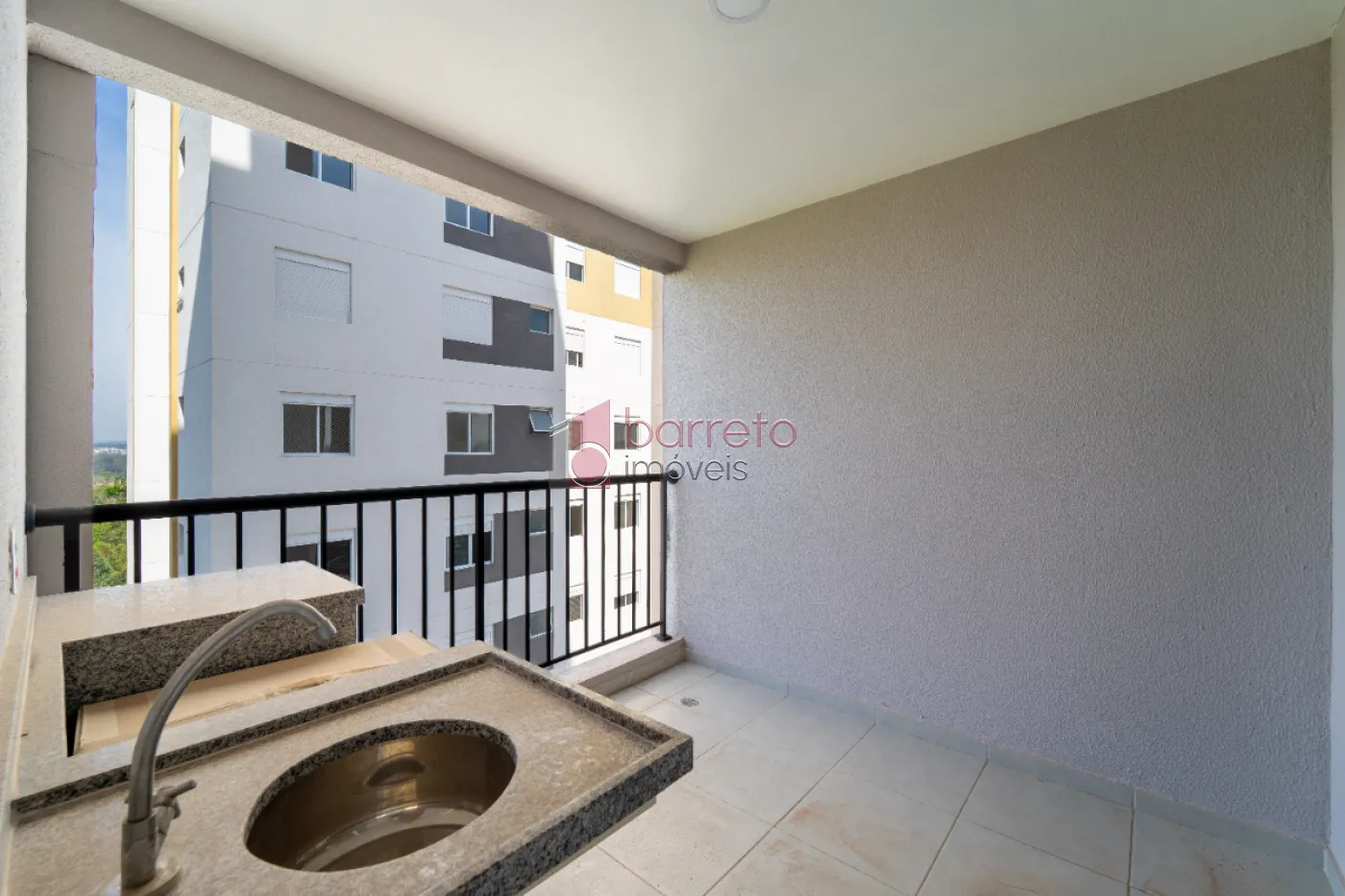 APARTAMENTO COM 02 QUARTOS À VENDA NO RESIDENCIAL LA SIERRA – MEDEIROS – JUNDIAÍ/SP