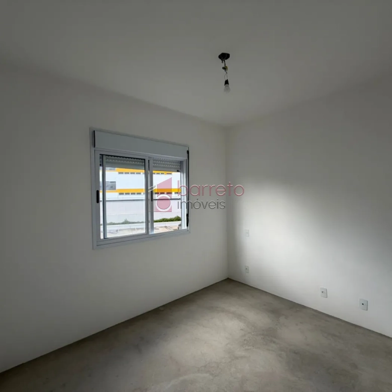 APARTAMENTO COM 03 QUARTOS À VENDA NO CONDOMÍNIO LA SIERRA – MEDEIROS – JUNDIAÍ/SP