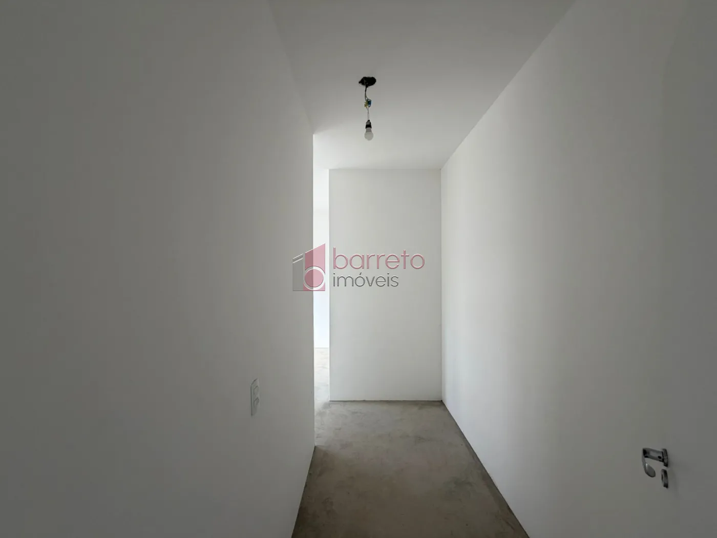 APARTAMENTO COM 03 QUARTOS À VENDA NO CONDOMÍNIO LA SIERRA – MEDEIROS – JUNDIAÍ/SP