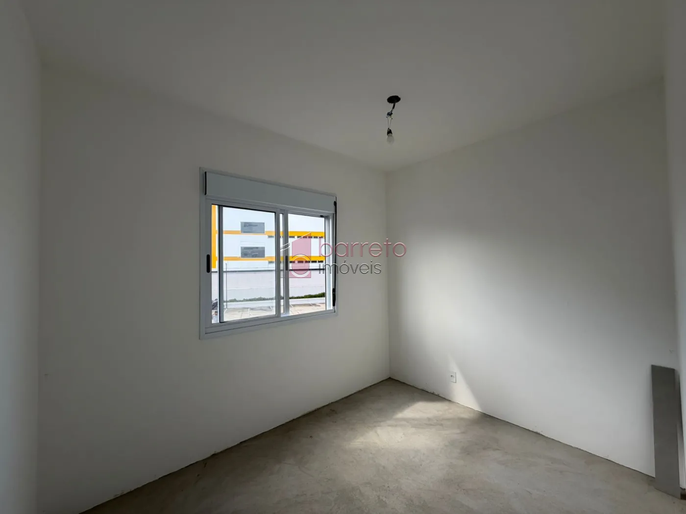 APARTAMENTO COM 03 QUARTOS À VENDA NO CONDOMÍNIO LA SIERRA – MEDEIROS – JUNDIAÍ/SP