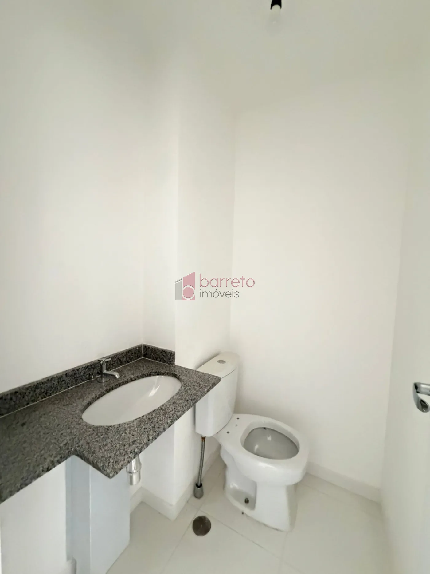 APARTAMENTO COM 03 QUARTOS À VENDA NO CONDOMÍNIO LA SIERRA – MEDEIROS – JUNDIAÍ/SP