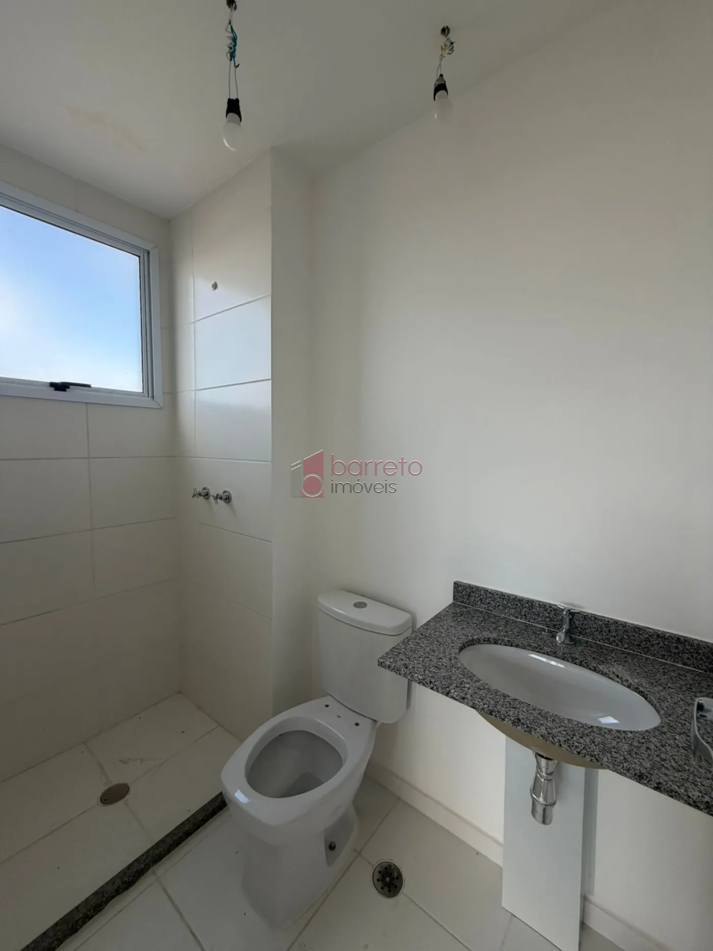 APARTAMENTO COM 03 QUARTOS À VENDA NO CONDOMÍNIO LA SIERRA – MEDEIROS – JUNDIAÍ/SP