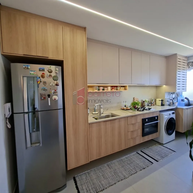 APARTAMENTO MOBILIADO À VENDA NO CONDOMÍNIO LA SIERRA NO BAIRRO MEDEIROS EM JUNDIAÍ/SP.