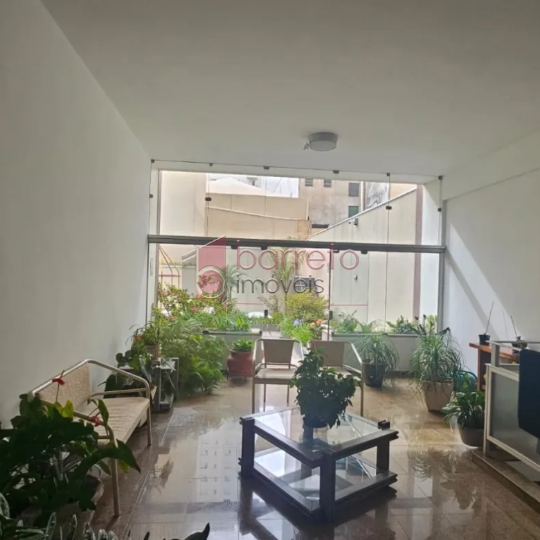 APARTAMENTO À VENDA NO EDIFÍCIO DE LUCA NO CENTRO DE JUNDIAÍ/SP