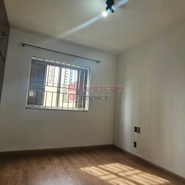 APARTAMENTO À VENDA NO EDIFÍCIO DE LUCA NO CENTRO DE JUNDIAÍ/SP