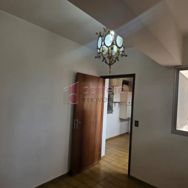 APARTAMENTO À VENDA NO EDIFÍCIO DE LUCA NO CENTRO DE JUNDIAÍ/SP