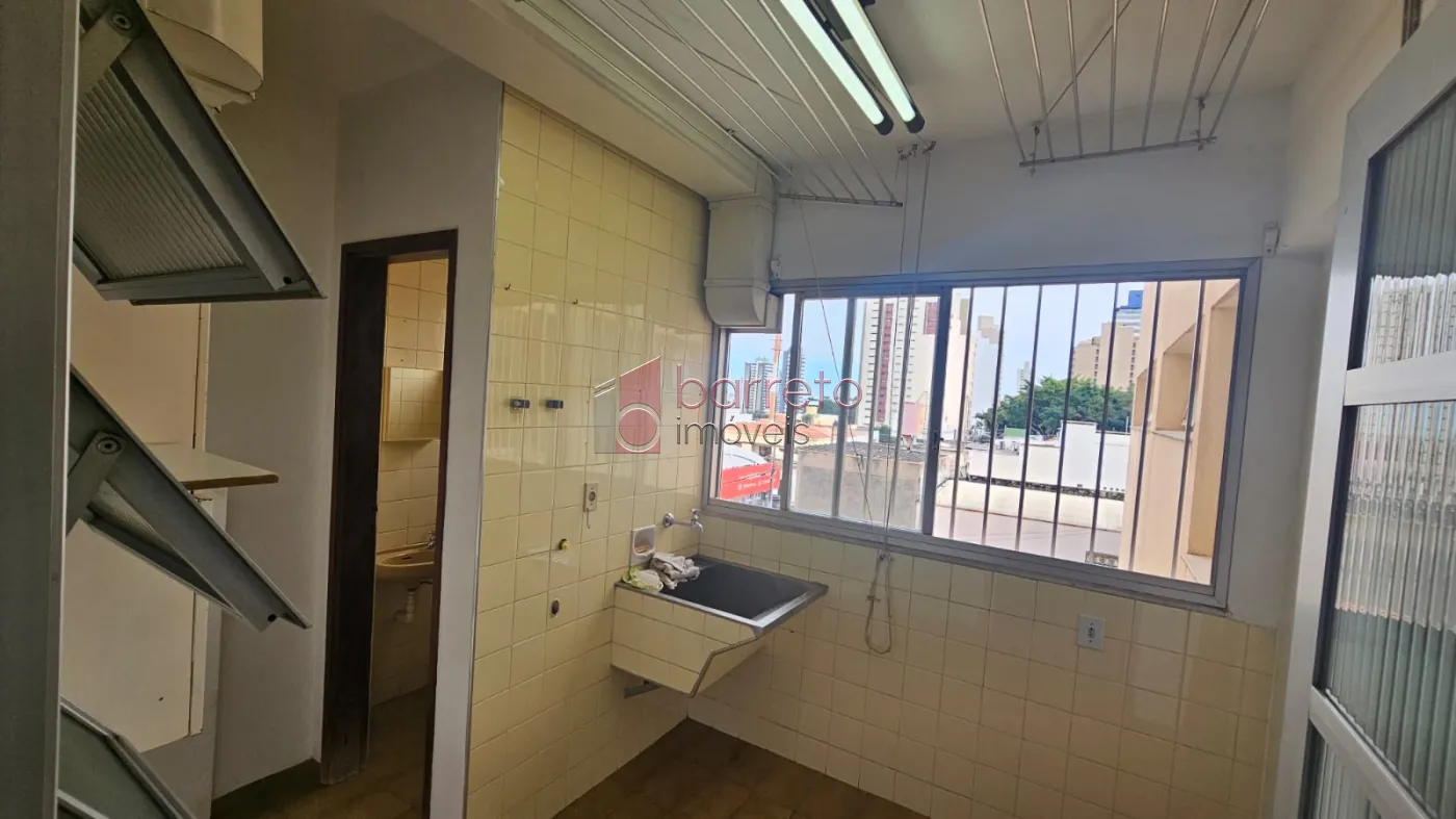 APARTAMENTO À VENDA NO EDIFÍCIO DE LUCA NO CENTRO DE JUNDIAÍ/SP