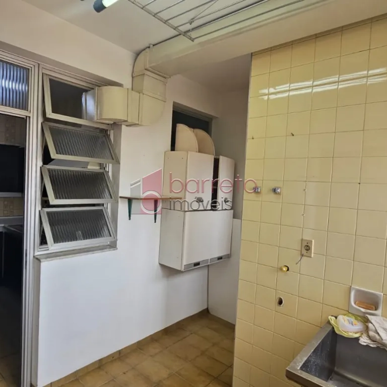 APARTAMENTO À VENDA NO EDIFÍCIO DE LUCA NO CENTRO DE JUNDIAÍ/SP