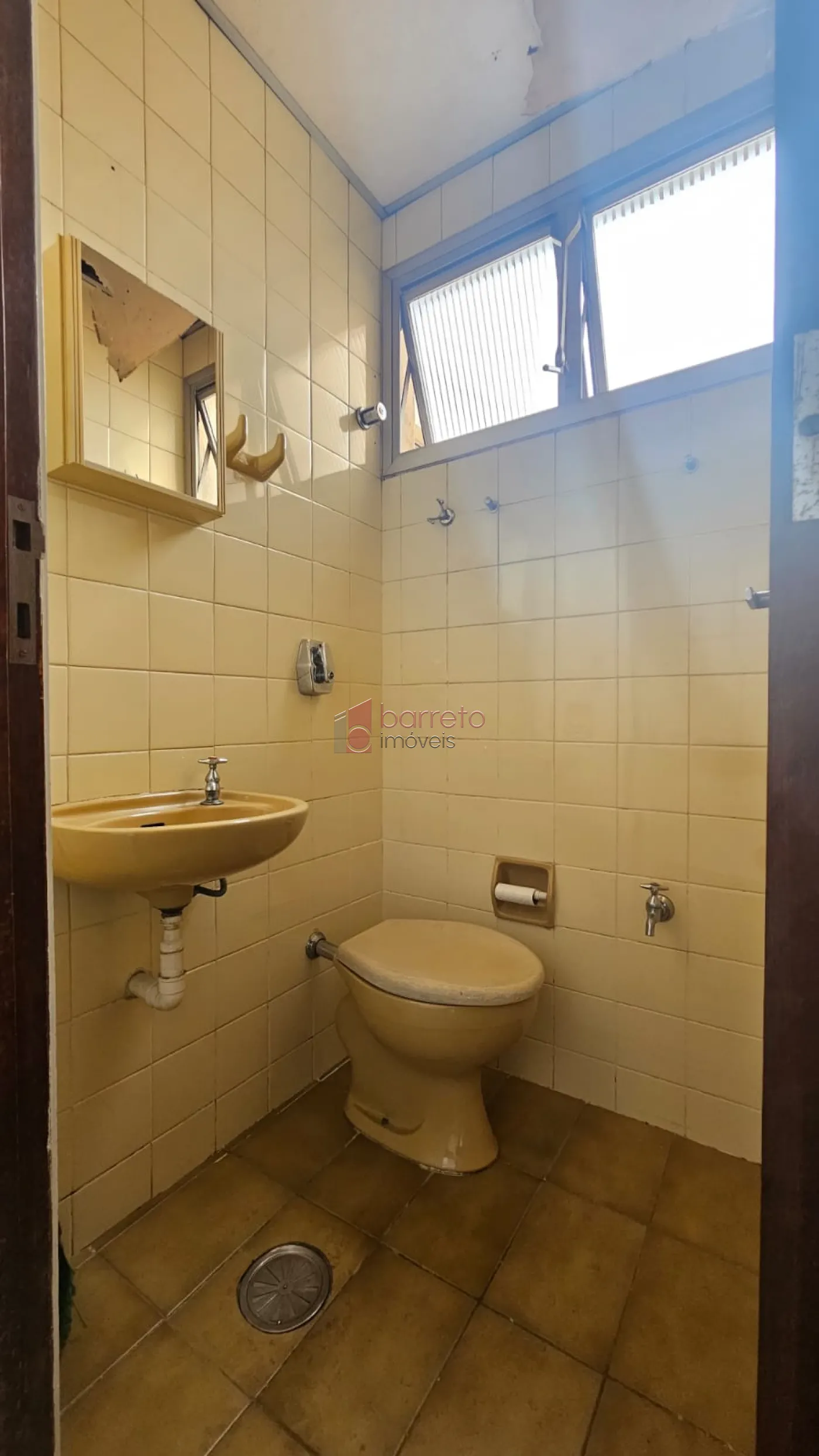 APARTAMENTO À VENDA NO EDIFÍCIO DE LUCA NO CENTRO DE JUNDIAÍ/SP