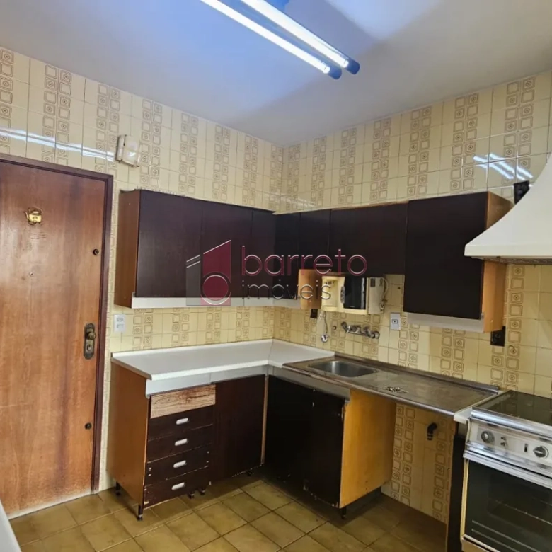 APARTAMENTO À VENDA NO EDIFÍCIO DE LUCA NO CENTRO DE JUNDIAÍ/SP