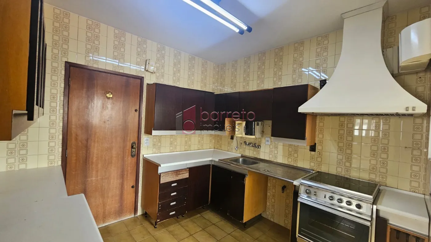APARTAMENTO À VENDA NO EDIFÍCIO DE LUCA NO CENTRO DE JUNDIAÍ/SP