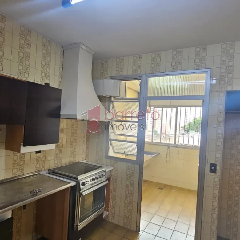 APARTAMENTO À VENDA NO EDIFÍCIO DE LUCA NO CENTRO DE JUNDIAÍ/SP