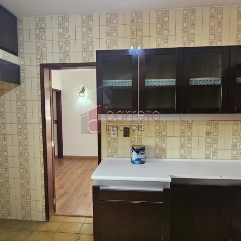 APARTAMENTO À VENDA NO EDIFÍCIO DE LUCA NO CENTRO DE JUNDIAÍ/SP