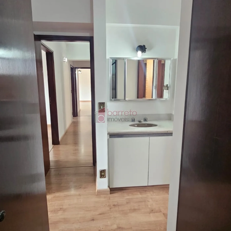 APARTAMENTO À VENDA NO EDIFÍCIO DE LUCA NO CENTRO DE JUNDIAÍ/SP